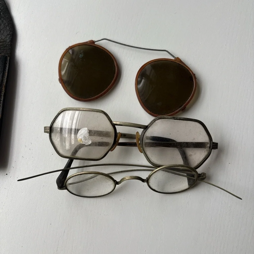 Antique Eyeglasses Lot 1920s 1930s Wire Frame Spectacles Sunglasses Case